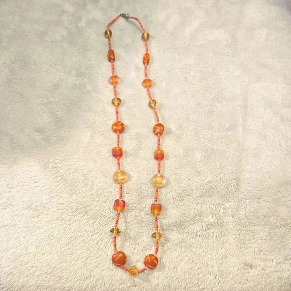#402 VINTAGE Bead necklace Orange and Red - Picture 2 of 5